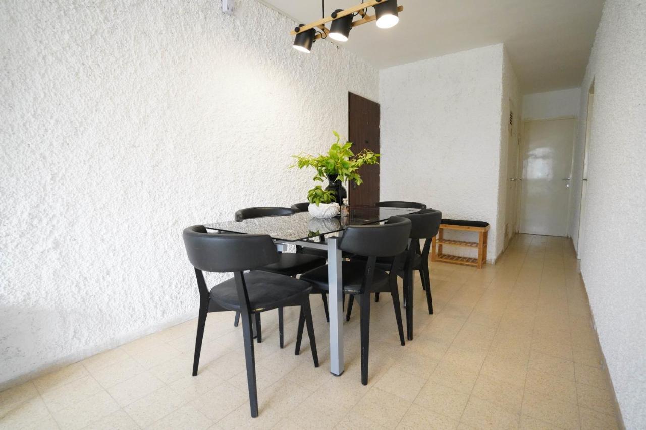 Appartement דירה יפה ומרווחת במרכז העיר à Eilat Extérieur photo